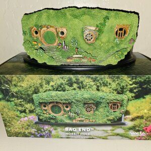 Bag End Hobbit Hole Wetta- New in Box